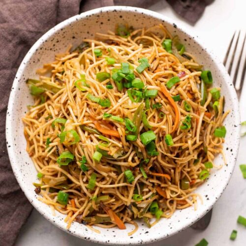 VEG HAKKA NOODLE ROLL. 