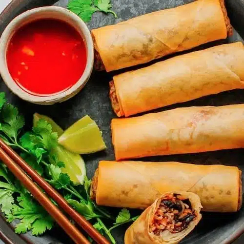 CHICKEN NOODLE ROLL. 